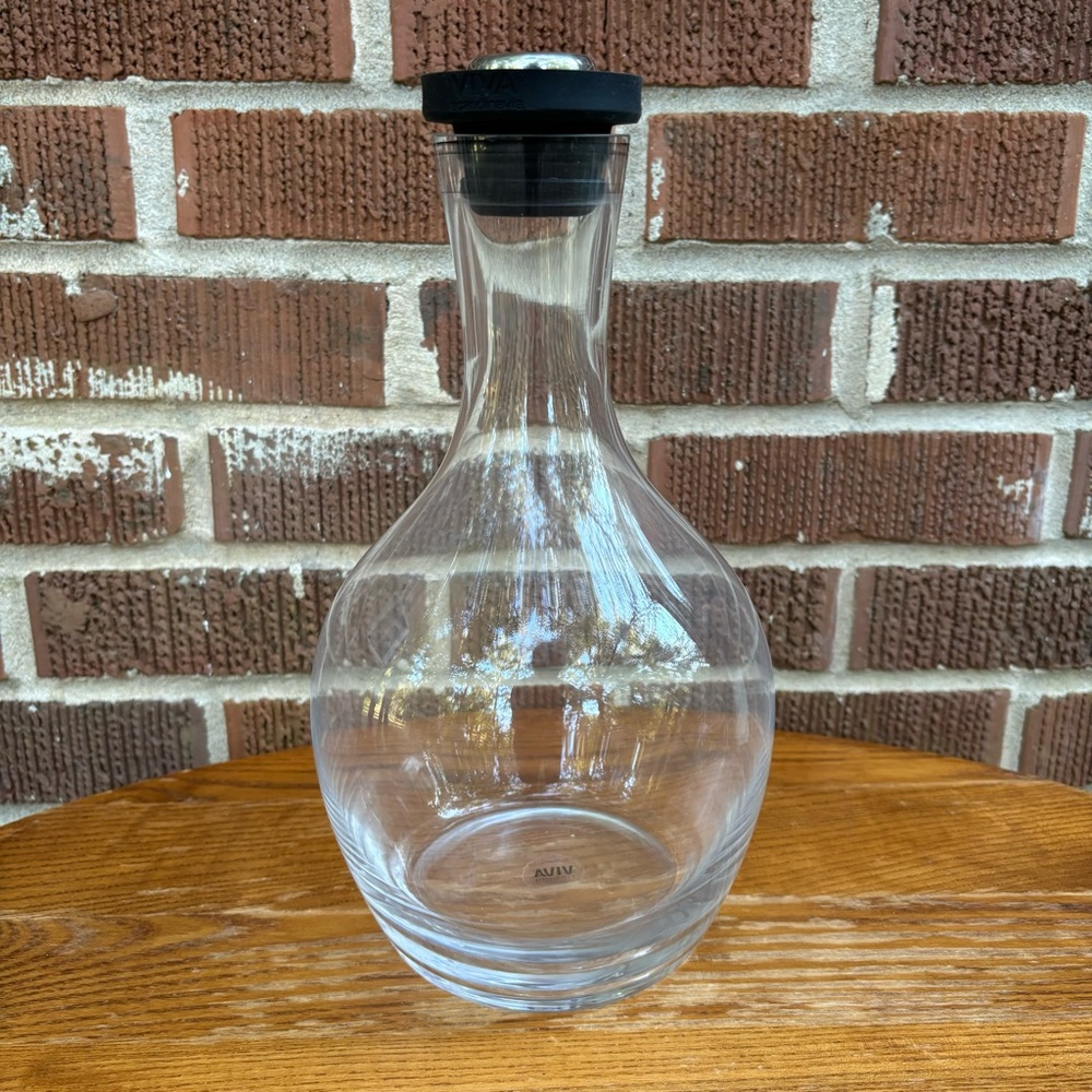 Viva Scandinavia Drip Free Wine Decanter 1.5 Liter / 50.7 oz